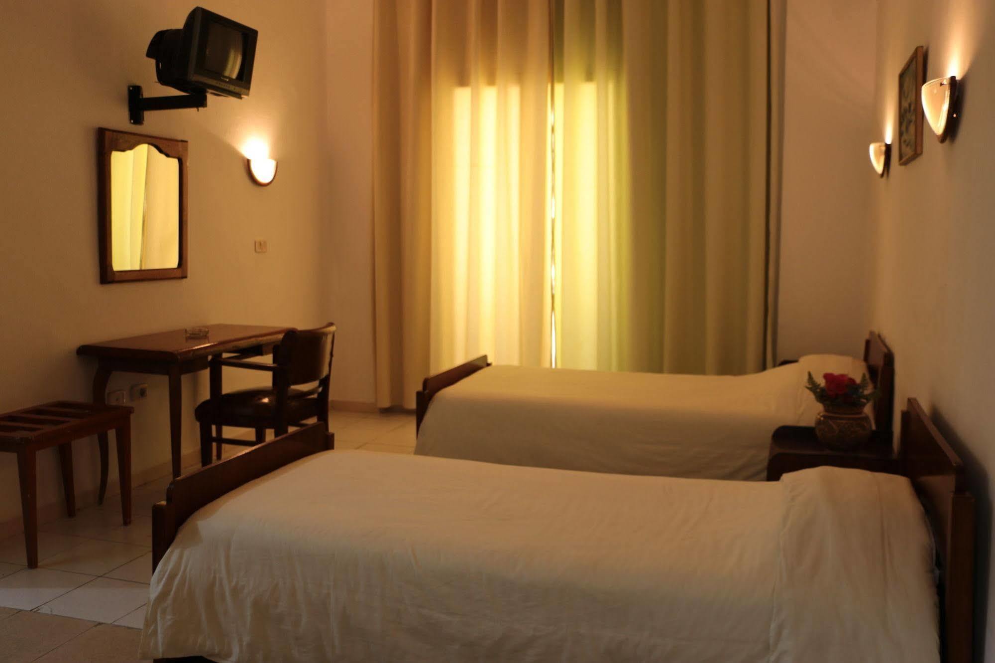 Hotel Saint Georges Tunis Exterior foto